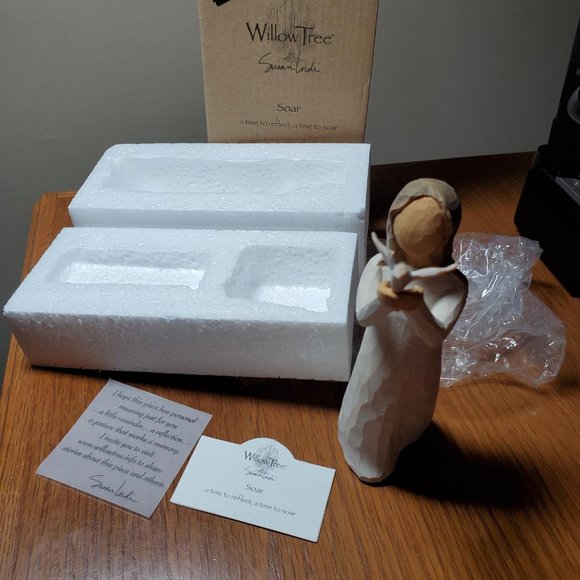 SOLD - Willow Tree Figurine, Soar 2012, ceramic girl figure with bird, NIB - Picture 2 of 10